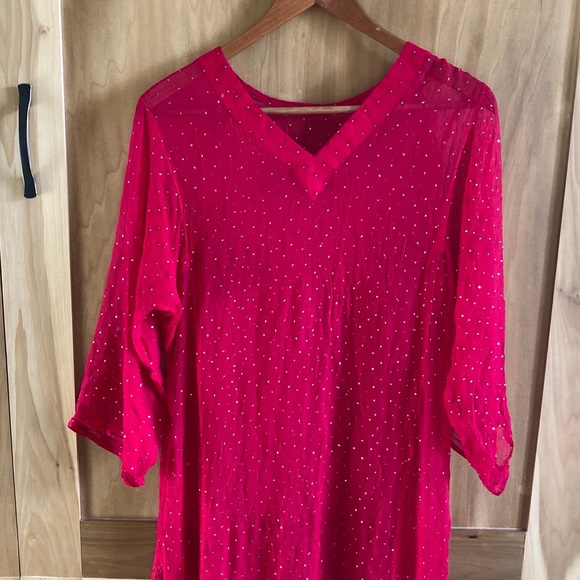 Hot Pink Fuchsia Sheer V-neck Tunic Kurti with Gold Dots - Picture 1 of 6